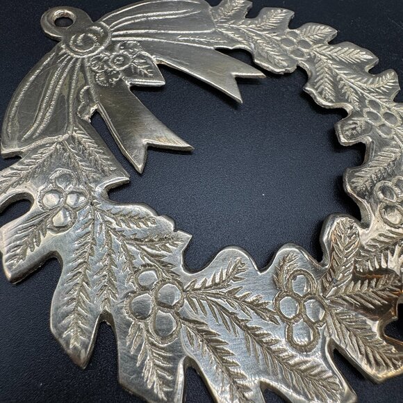 Vintage 1995 Christmas Wreath Single Solid Brass Wall Candle Holder India - Picture 7 of 9